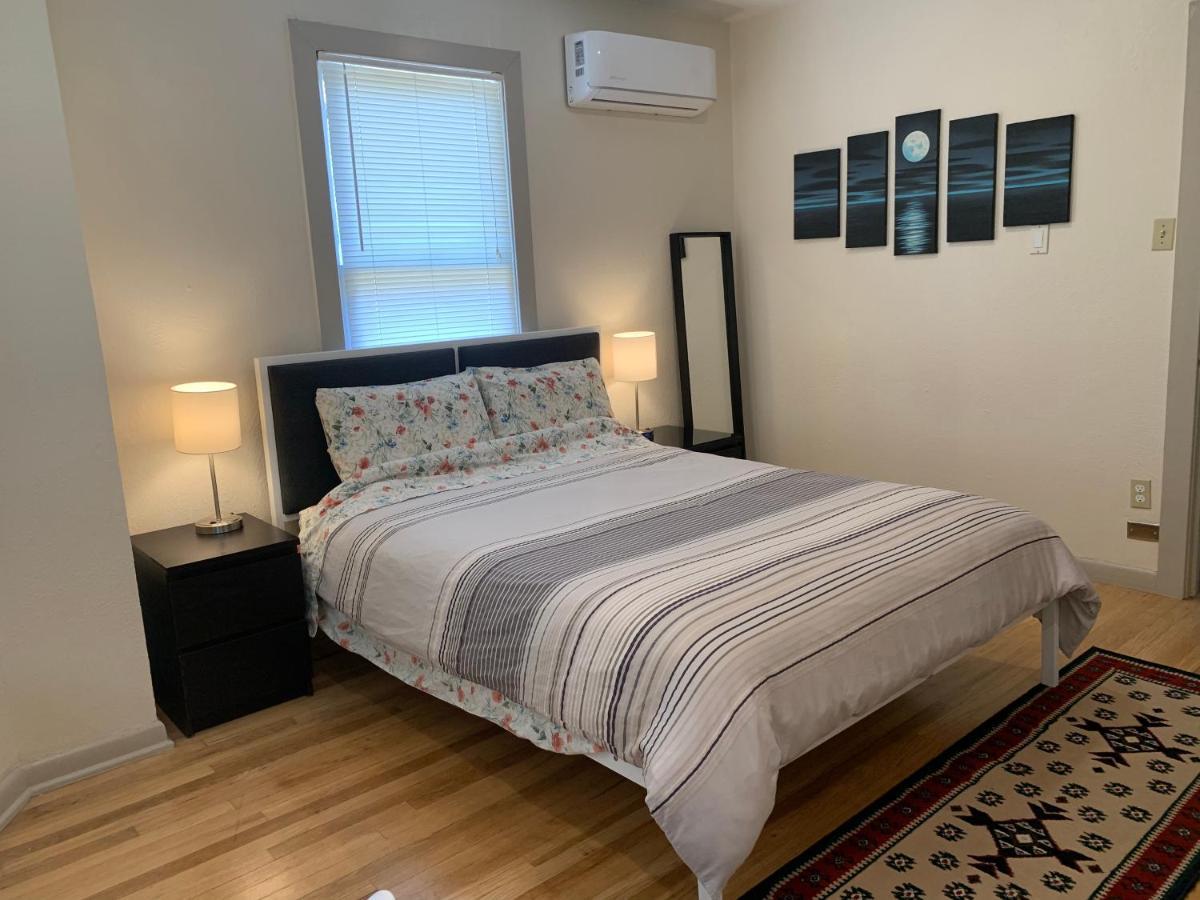 125-#4 Downtown Cozy Upstairs One Bedroom Apt San Antonio Exterior photo